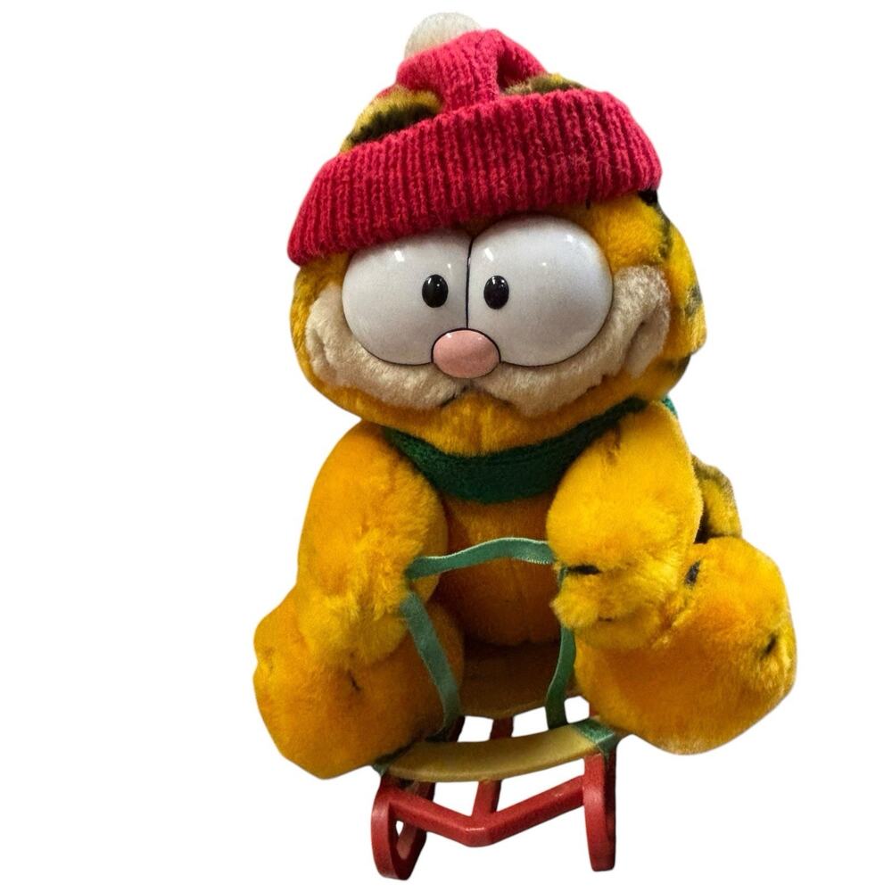 Vintage GARFIELD ON SLED Dakin 1981 Christmas 9" Plush Stuffed Animal - Holiday